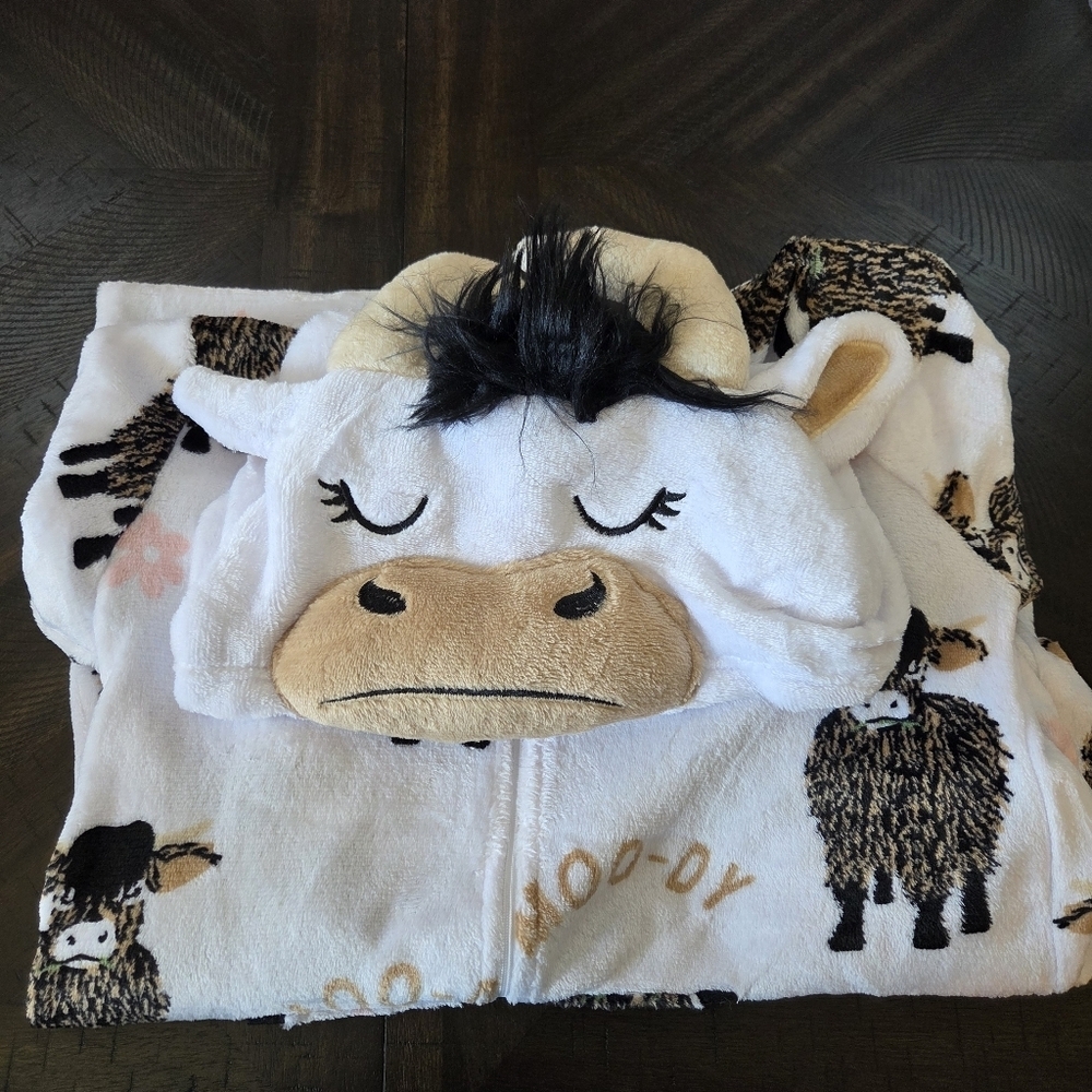 Just a Lil Moo-dy Highland Cow Jumpsuit Pajamas XS Women's New Costume Plush - Picture 3 of 15